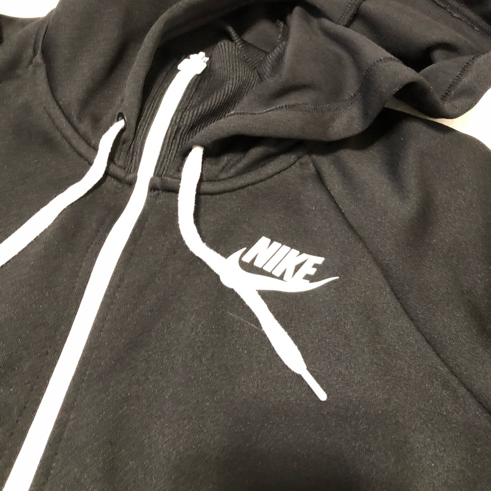 Women’s Nike track jacket